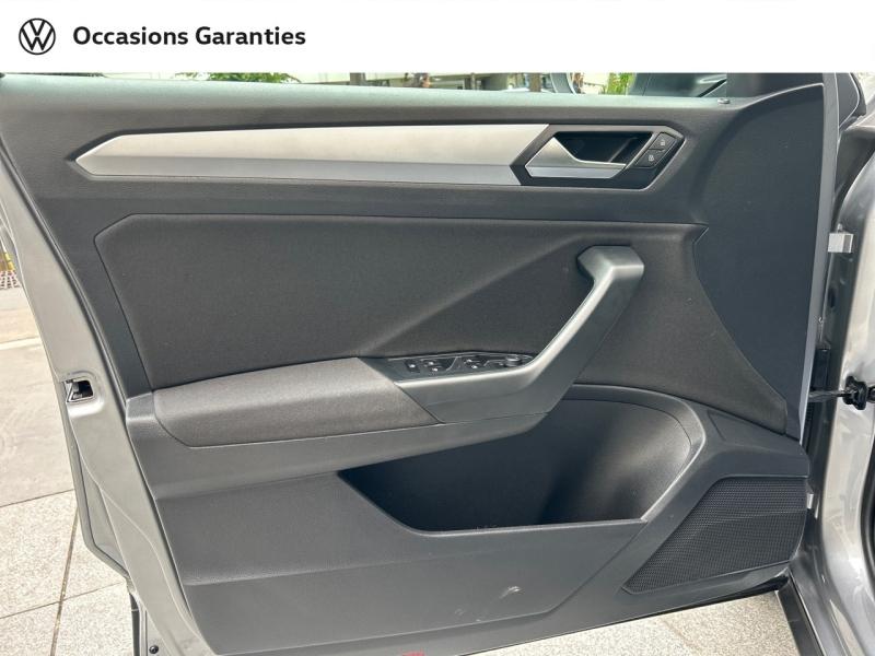 Voitures occasions VOLKSWAGEN T-ROC Life Paris
