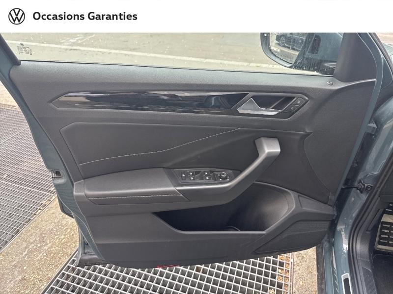 Voitures occasions VOLKSWAGEN T-ROC R-Line Edition Paris