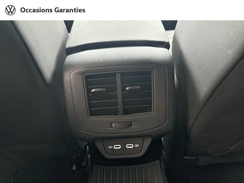 Voitures occasions VOLKSWAGEN T-ROC R-Line Edition Paris