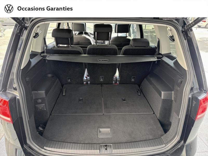 Voitures occasions VOLKSWAGEN TOURAN Active Paris