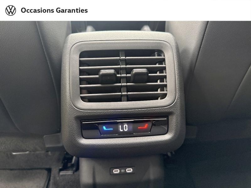 Voitures occasions VOLKSWAGEN T-ROC R-Line Paris