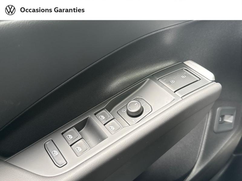 Voitures occasions VOLKSWAGEN T-ROC R-Line Paris