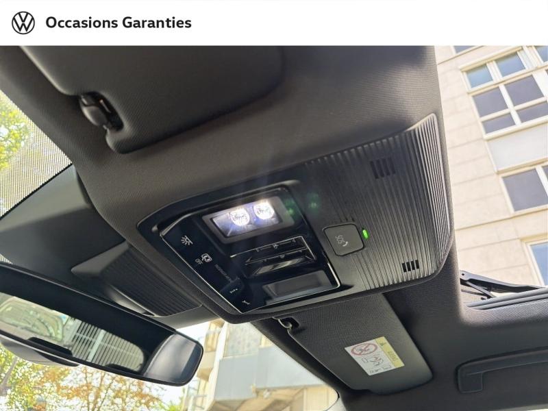 Voitures occasions VOLKSWAGEN T-ROC R-Line Paris