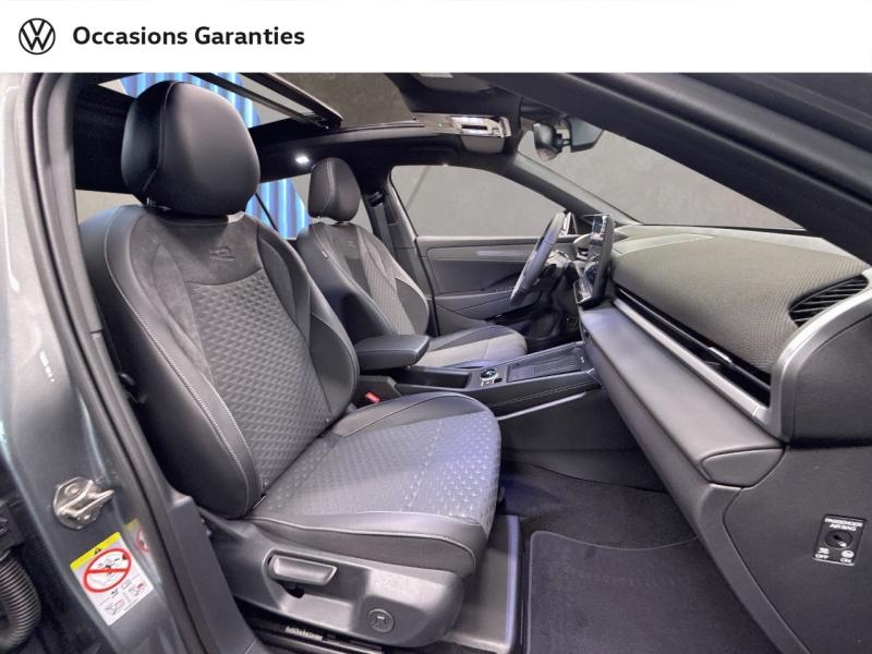 Voitures occasions VOLKSWAGEN T-ROC R-Line Paris