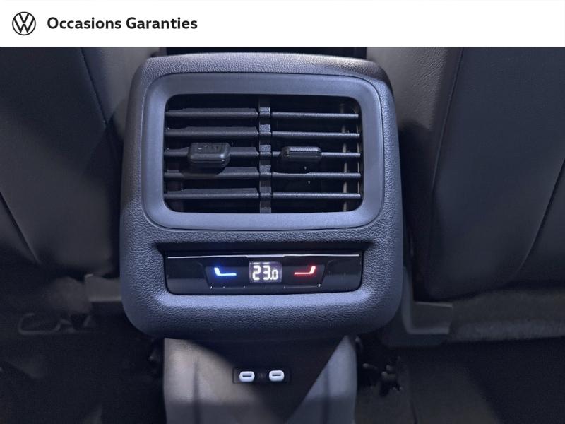 Voitures occasions VOLKSWAGEN T-ROC R-Line Paris