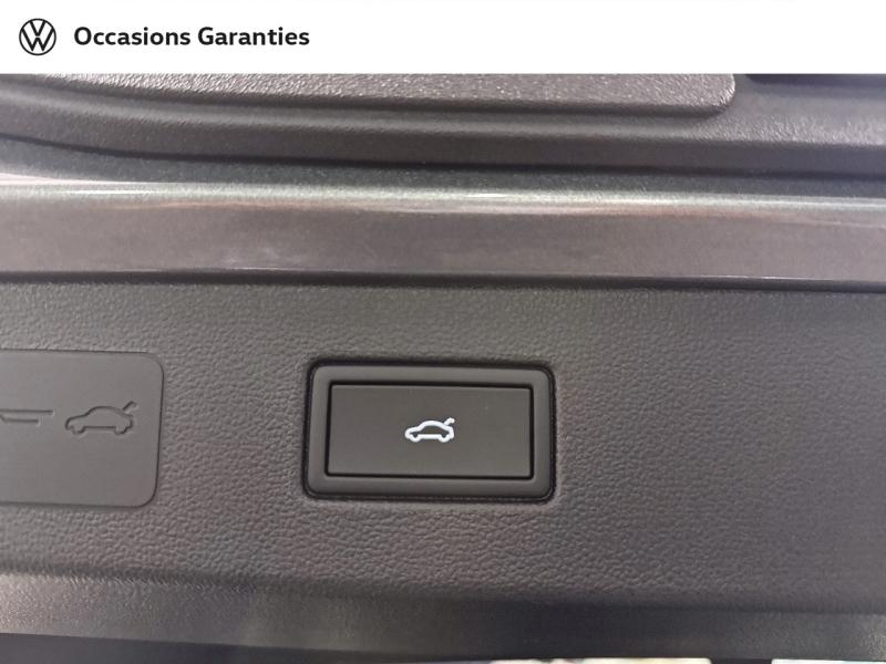 Voitures occasions VOLKSWAGEN T-ROC R-Line Paris