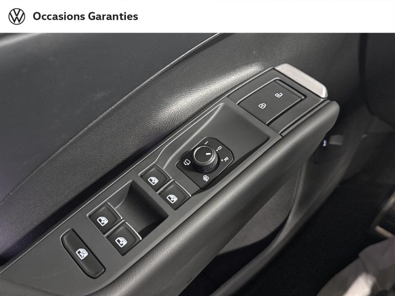 Voitures occasions VOLKSWAGEN T-ROC R-Line Paris