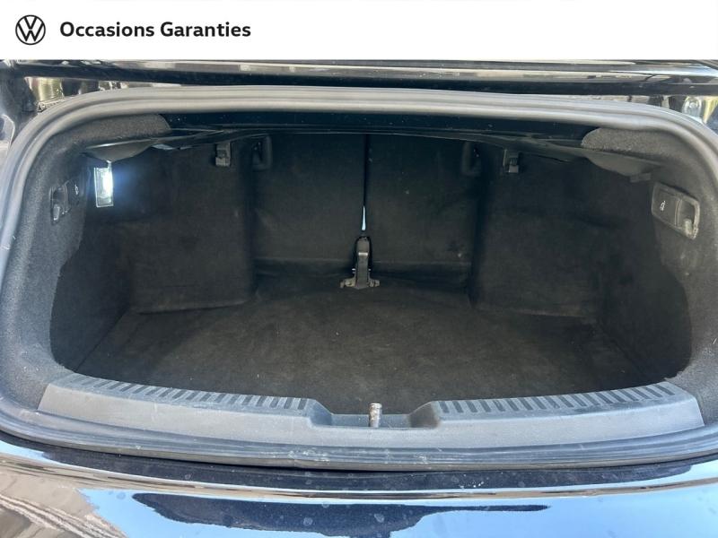 Voitures occasions VOLKSWAGEN Coccinelle Cabriolet Design Paris