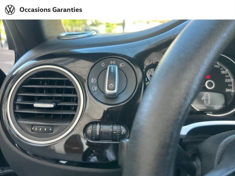 Voitures occasions VOLKSWAGEN Coccinelle Cabriolet Design Paris