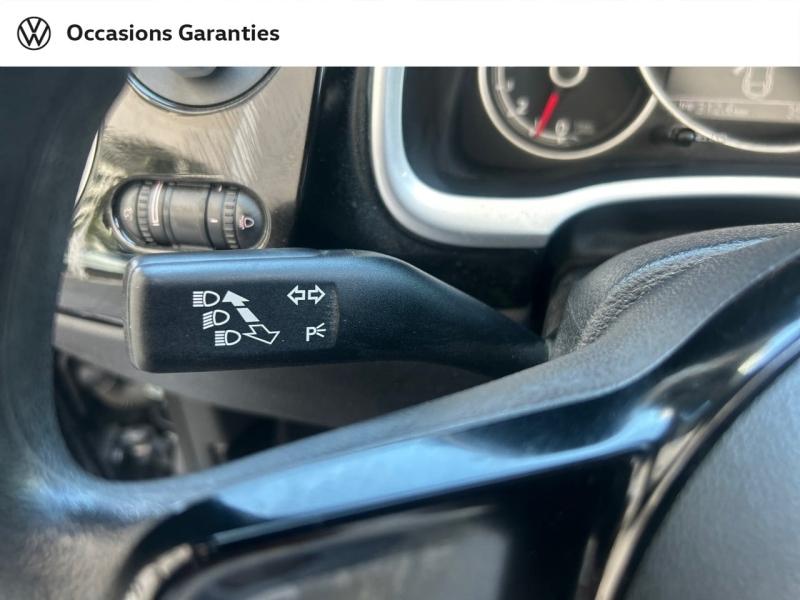 Voitures occasions VOLKSWAGEN Coccinelle Cabriolet Design Paris