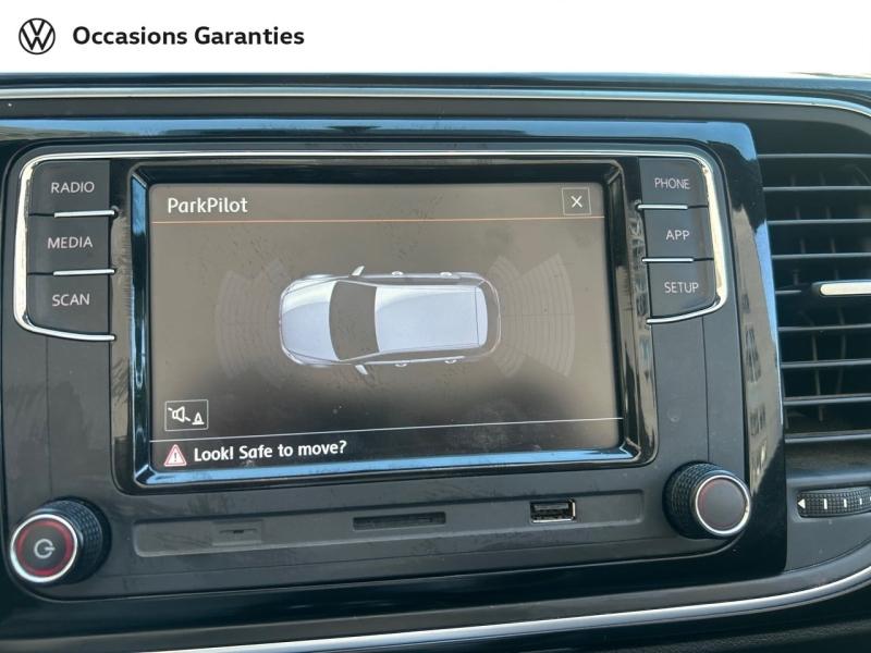 Voitures occasions VOLKSWAGEN Coccinelle Cabriolet Design Paris