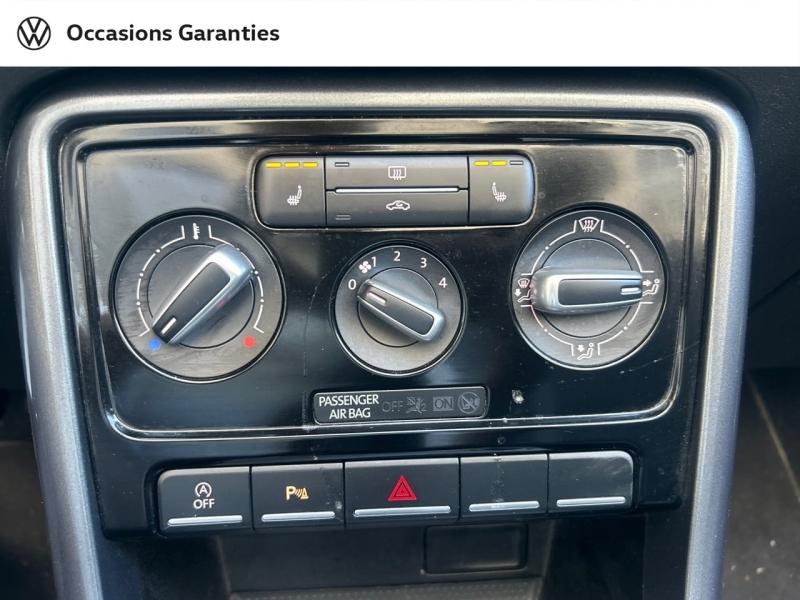 Voitures occasions VOLKSWAGEN Coccinelle Cabriolet Design Paris