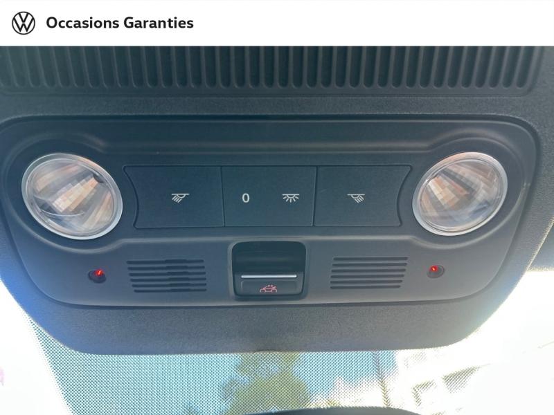 Voitures occasions VOLKSWAGEN Coccinelle Cabriolet Design Paris