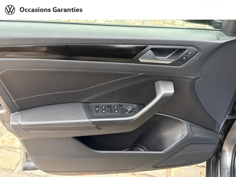 Voitures occasions VOLKSWAGEN T-ROC R-Line Paris