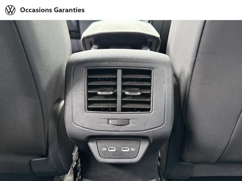 Voitures occasions VOLKSWAGEN T-ROC R-Line Paris