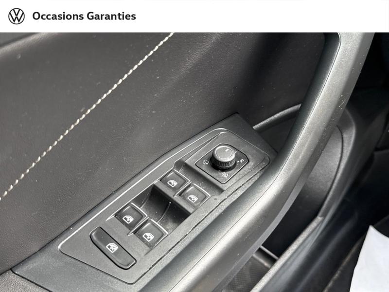 Voitures occasions VOLKSWAGEN T-ROC R-Line Paris