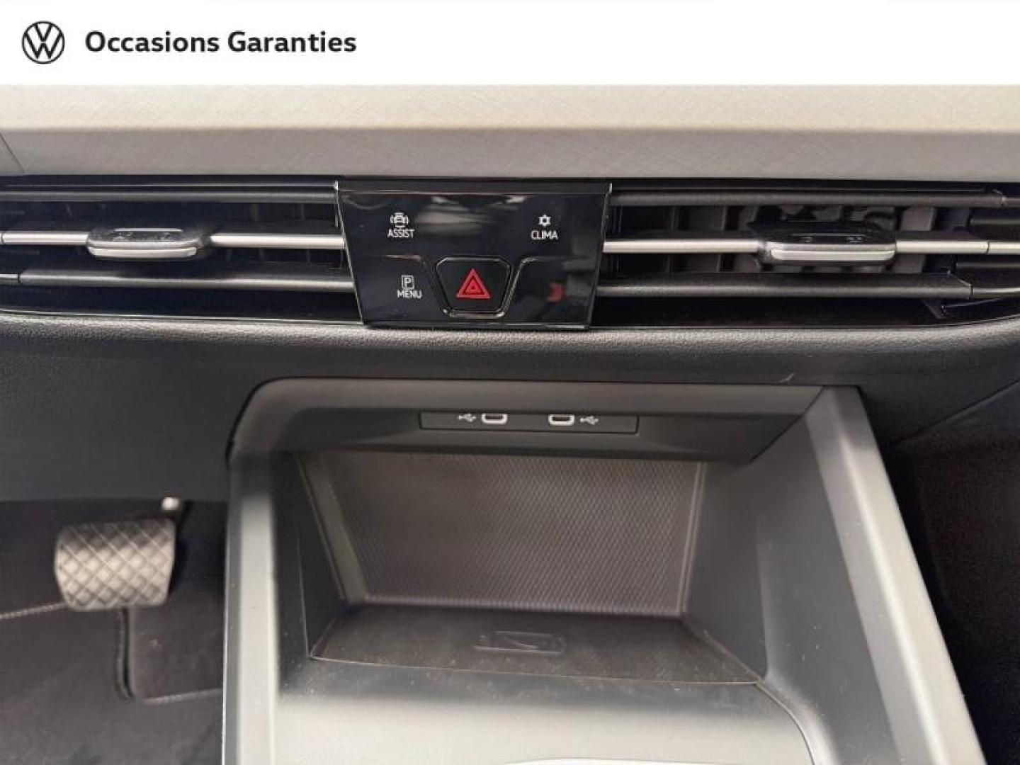 Voitures occasions VOLKSWAGEN UTILITAIRES Golf Sté Life Plus Paris