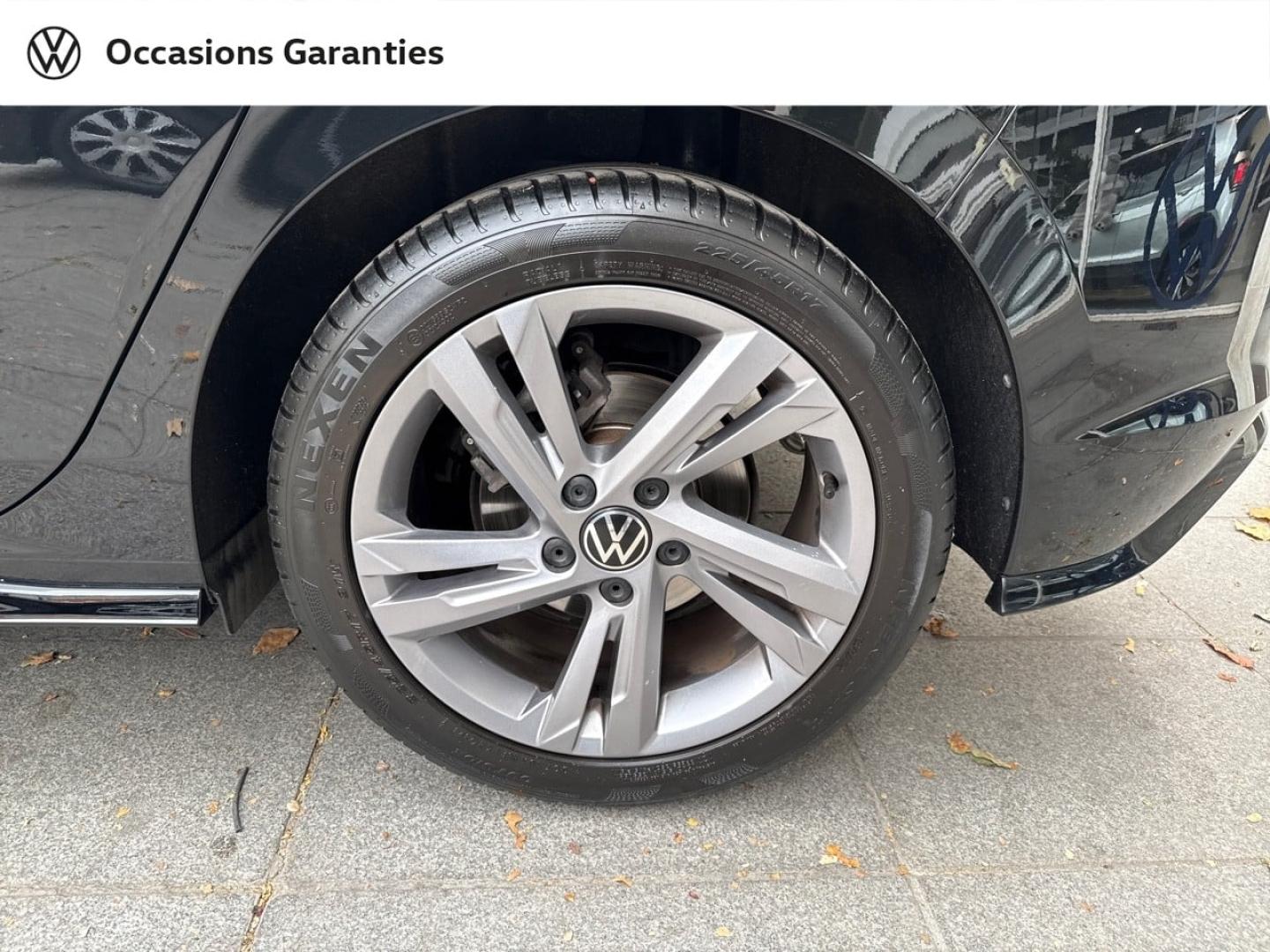 Voitures occasions VOLKSWAGEN GOLF R-Line Paris