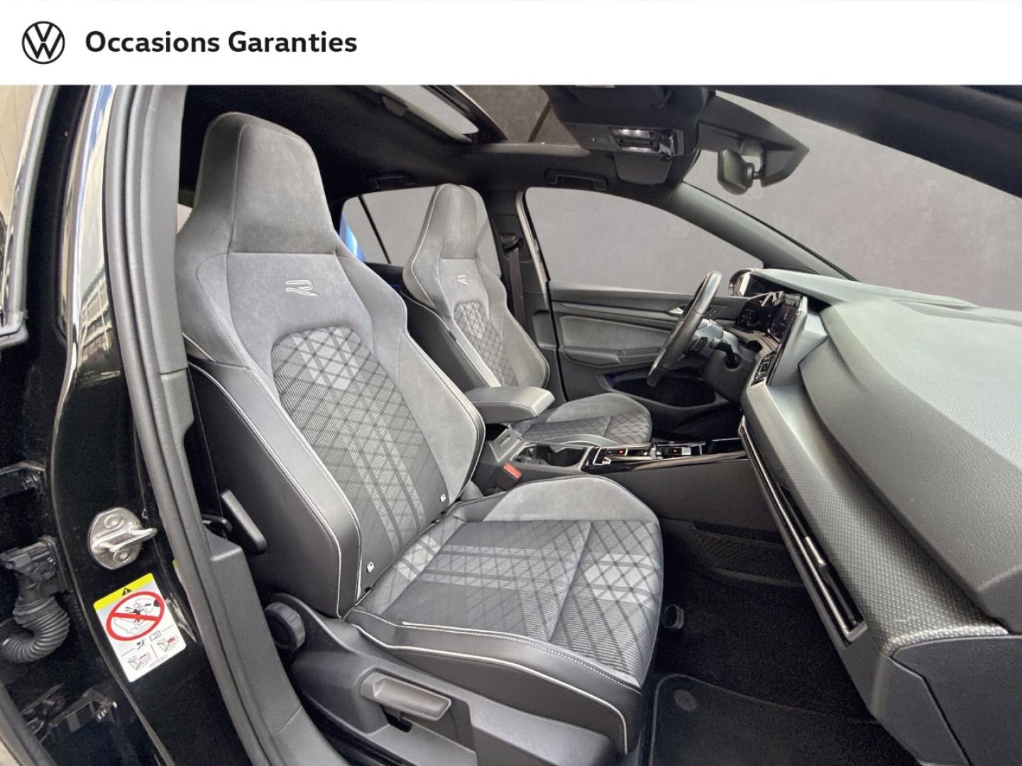 Voitures occasions VOLKSWAGEN GOLF R-Line Paris