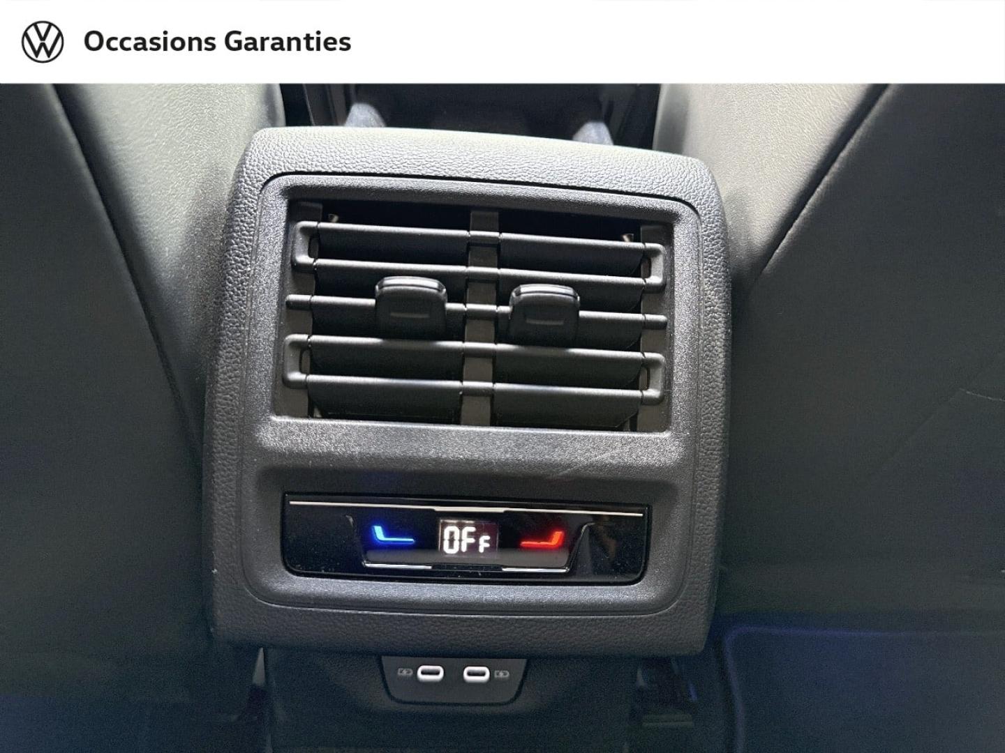 Voitures occasions VOLKSWAGEN GOLF R-Line Paris