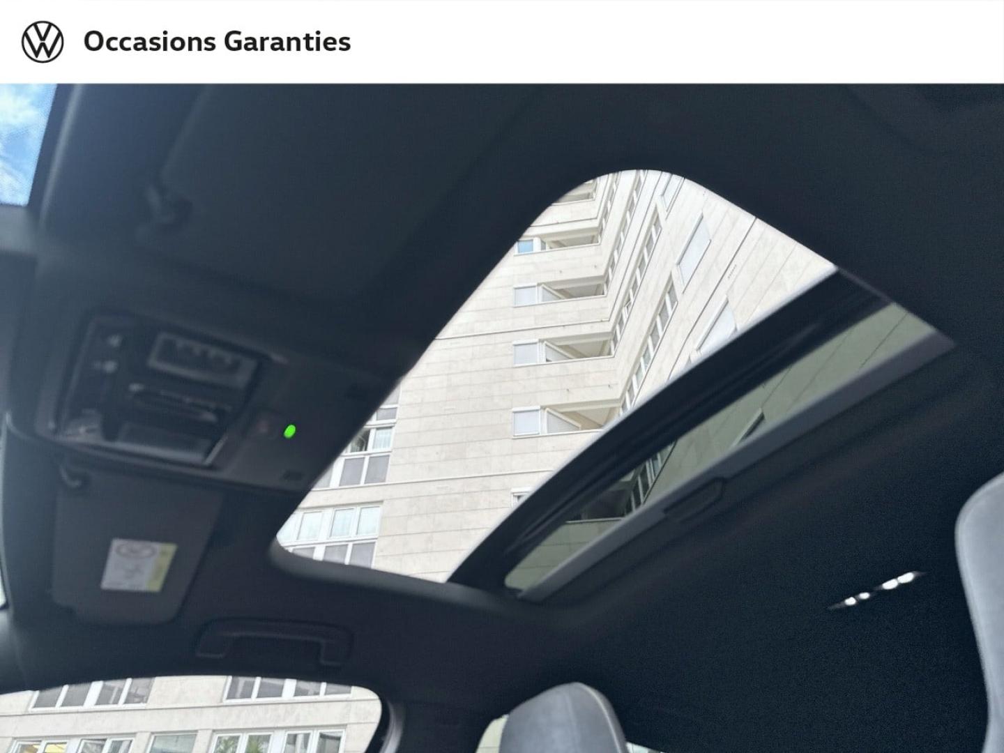 Voitures occasions VOLKSWAGEN GOLF R-Line Paris