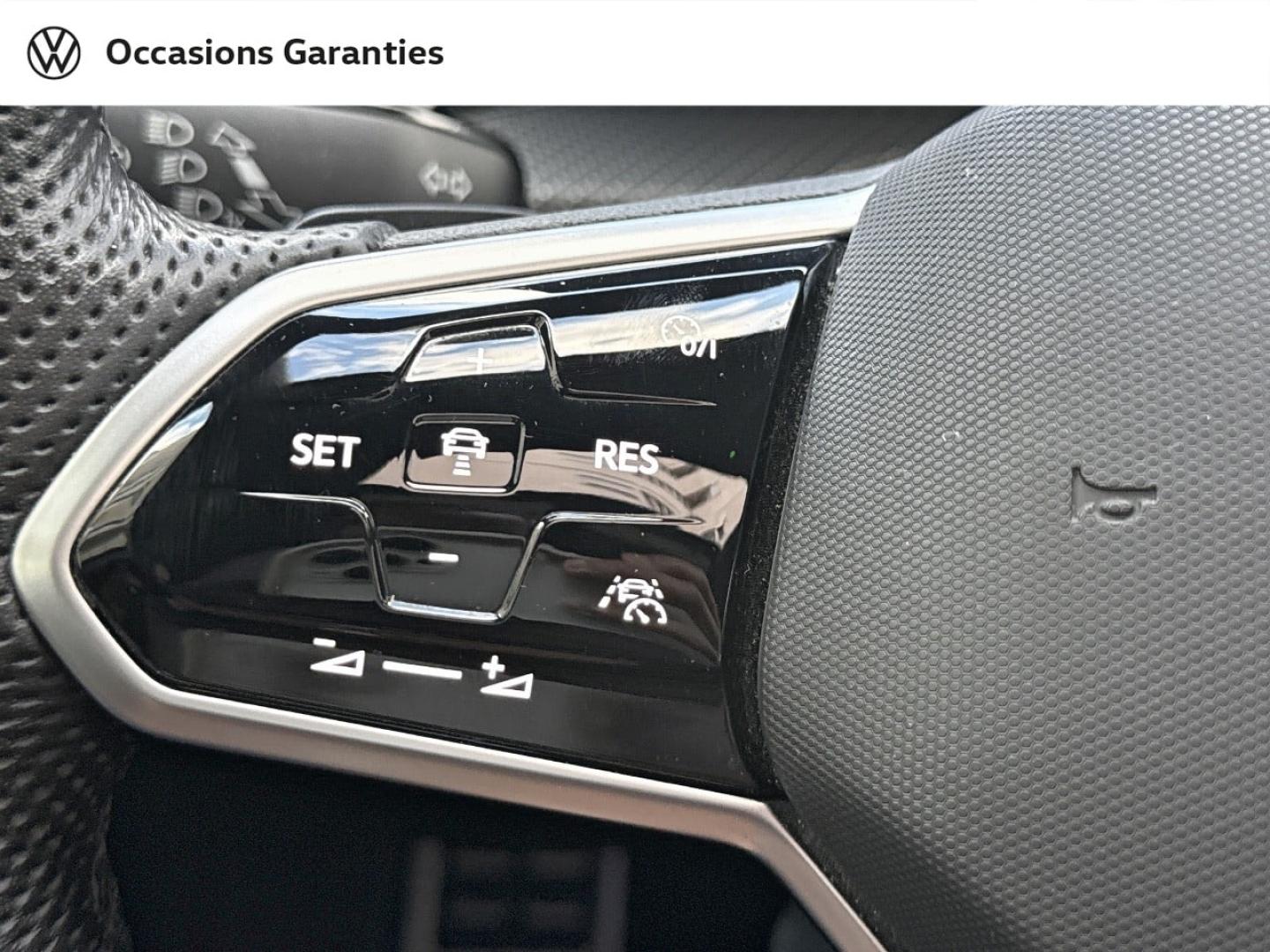 Voitures occasions VOLKSWAGEN GOLF R-Line Paris