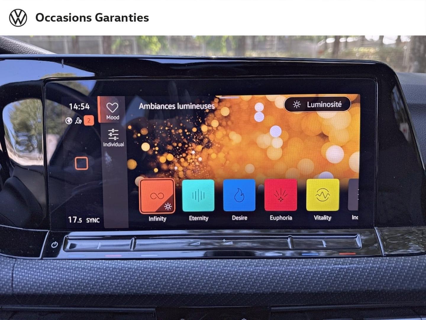 Voitures occasions VOLKSWAGEN GOLF R-Line Paris