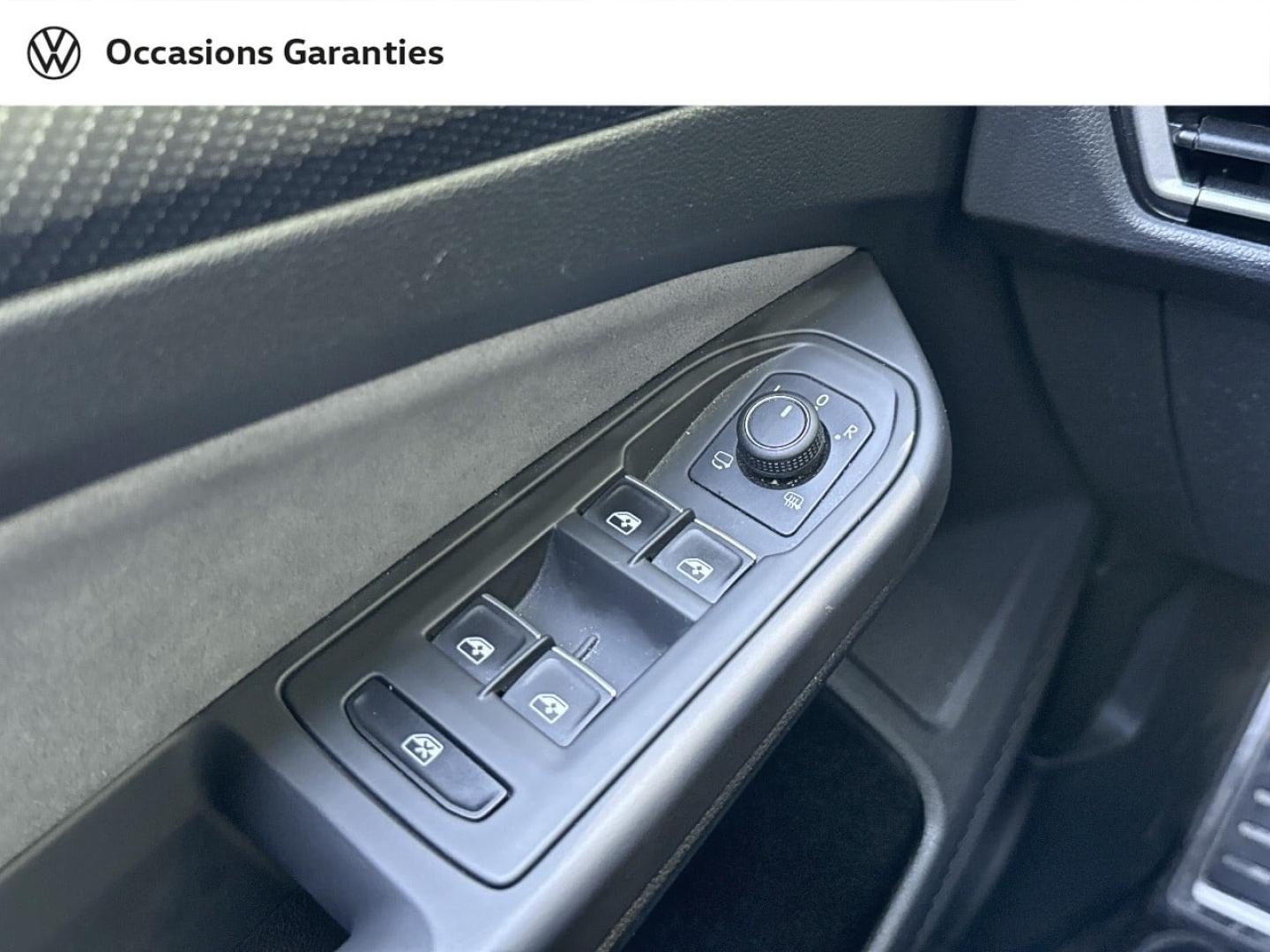 Voitures occasions VOLKSWAGEN GOLF R-Line Paris