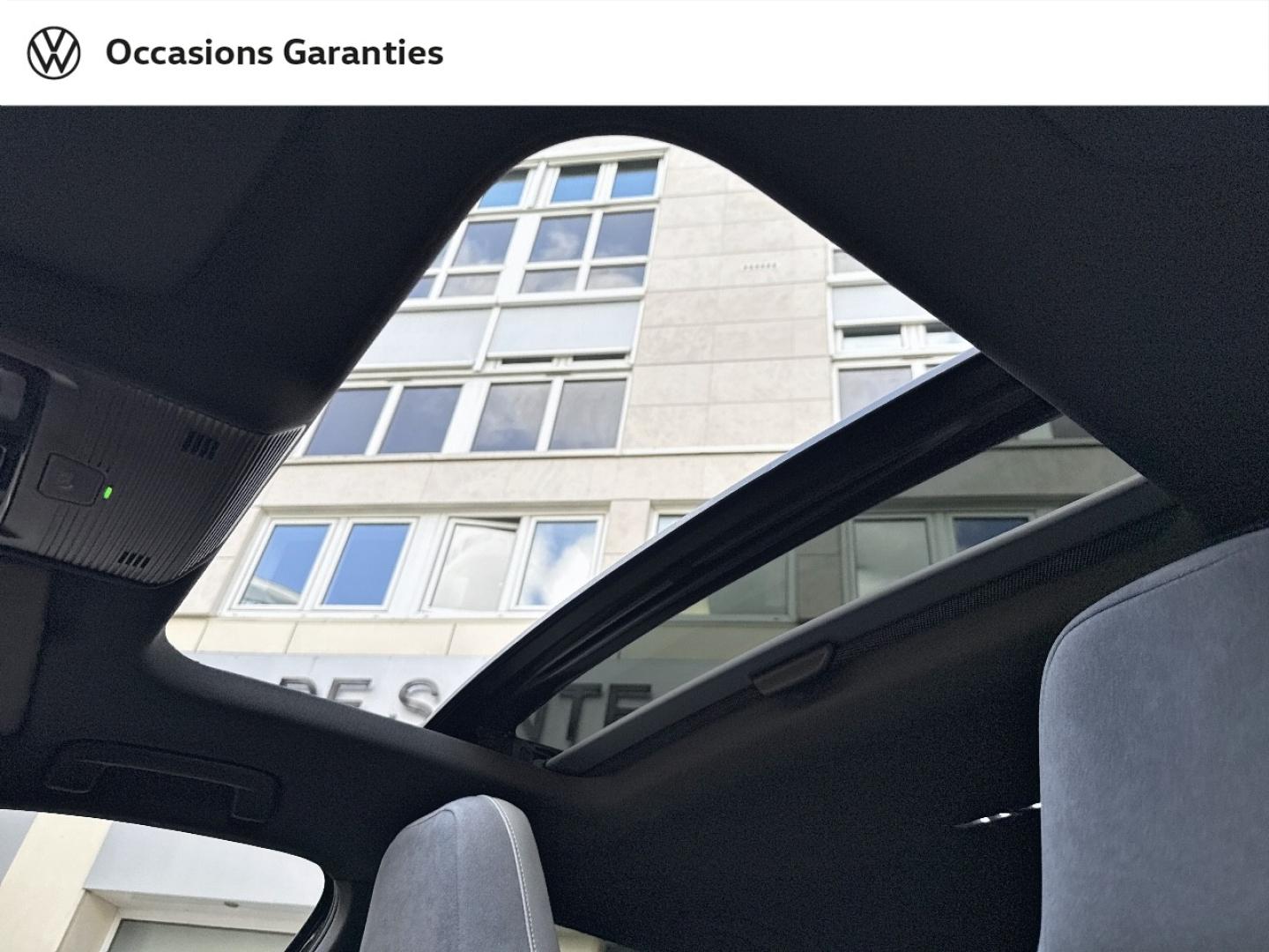 Voitures occasions VOLKSWAGEN GOLF R-Line Paris