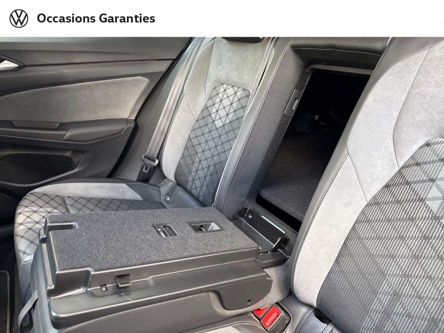 Voitures occasions VOLKSWAGEN GOLF R-Line Paris