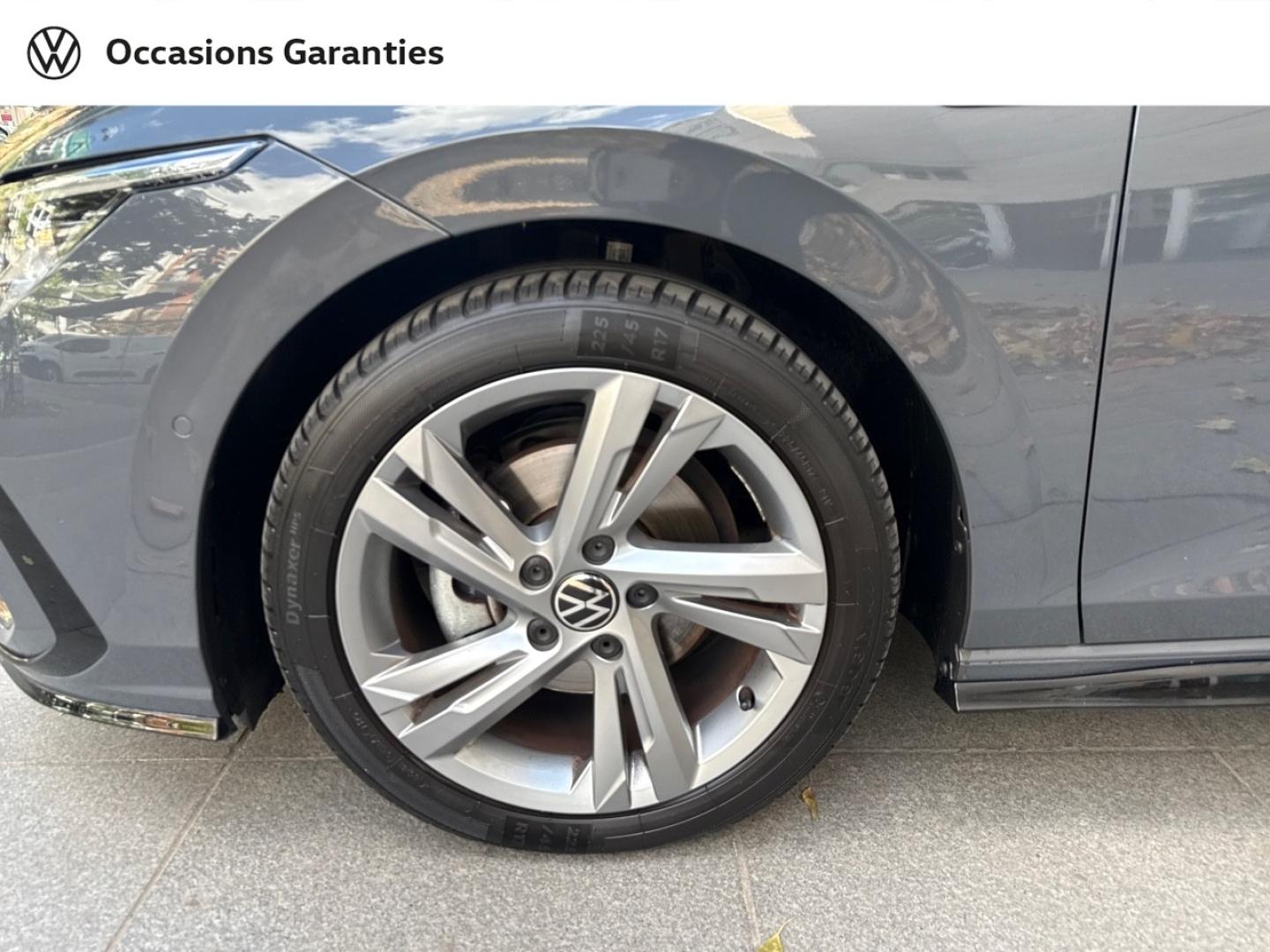 Voitures occasions VOLKSWAGEN GOLF R-Line Paris