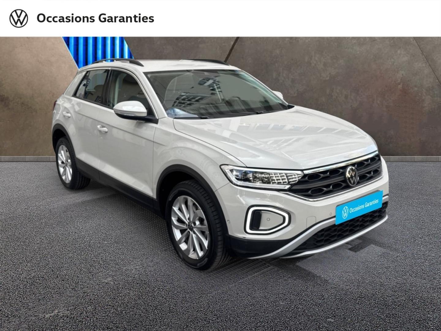 Voitures occasions VOLKSWAGEN T-ROC Life Plus Paris