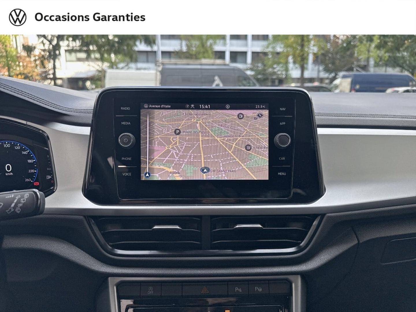 Voitures occasions VOLKSWAGEN T-ROC Life Plus Paris
