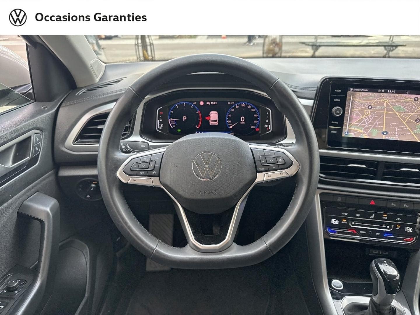 Voitures occasions VOLKSWAGEN T-ROC Life Plus Paris