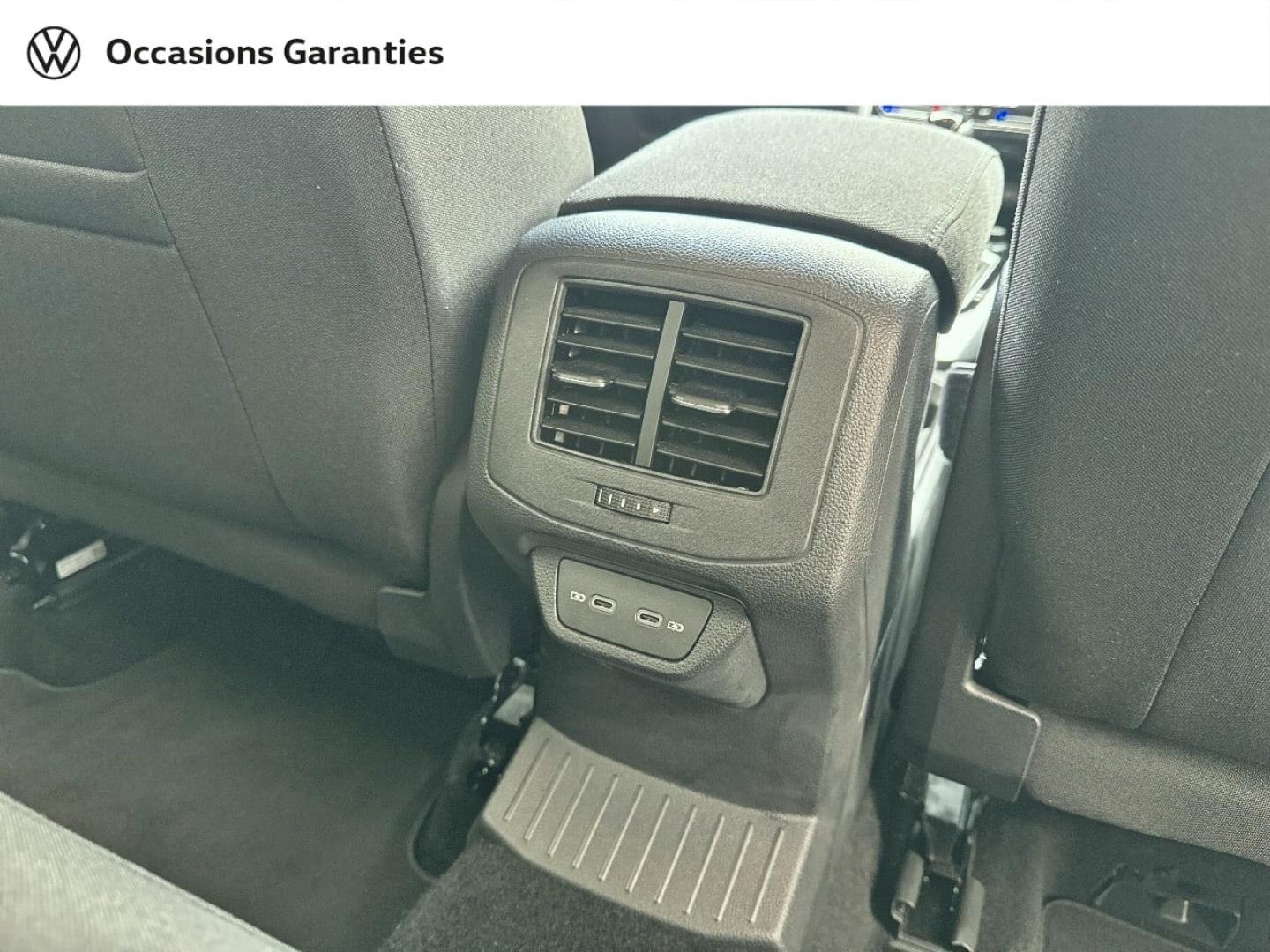 Voitures occasions VOLKSWAGEN T-ROC Life Plus Paris