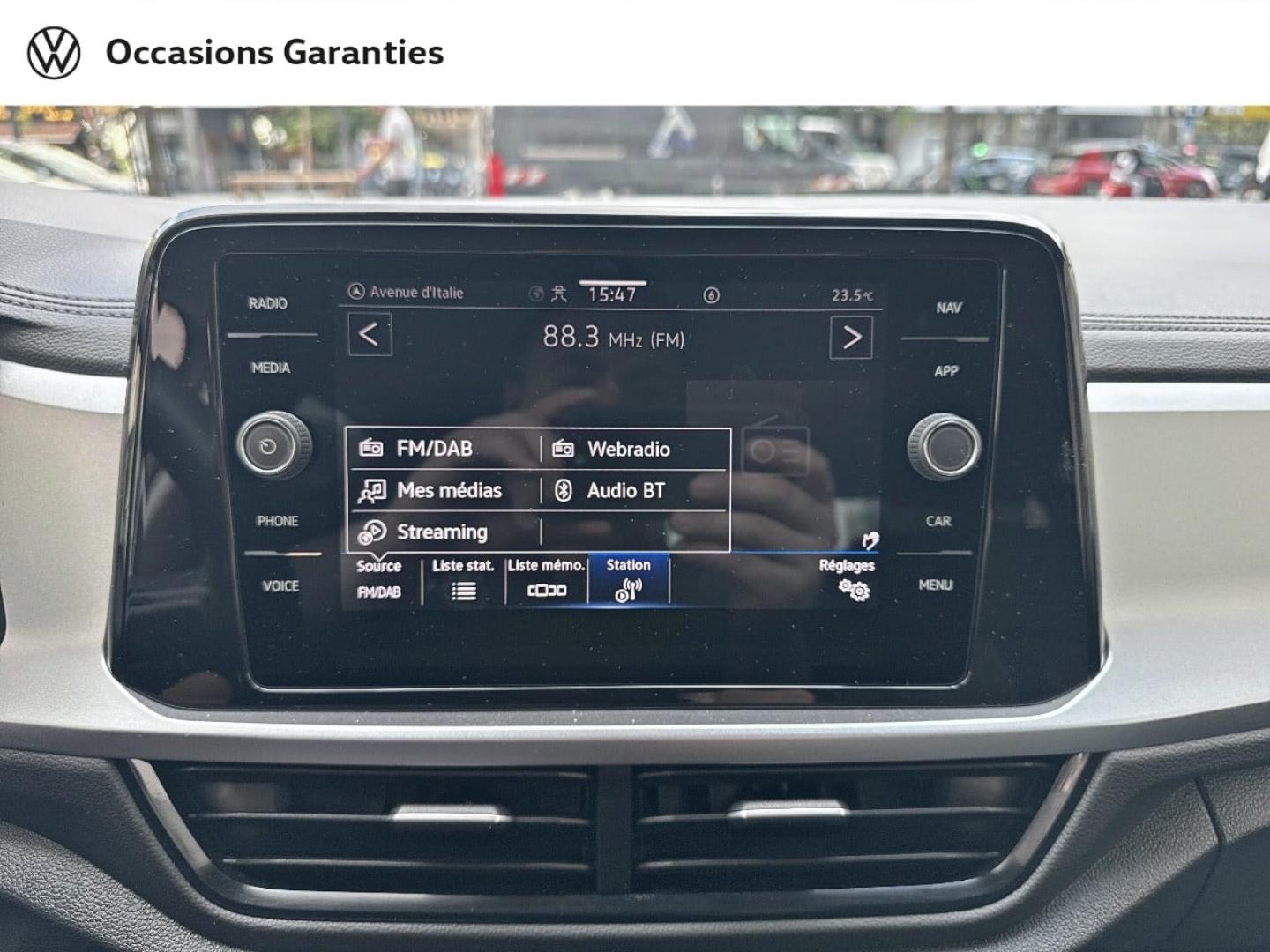 Voitures occasions VOLKSWAGEN T-ROC Life Plus Paris