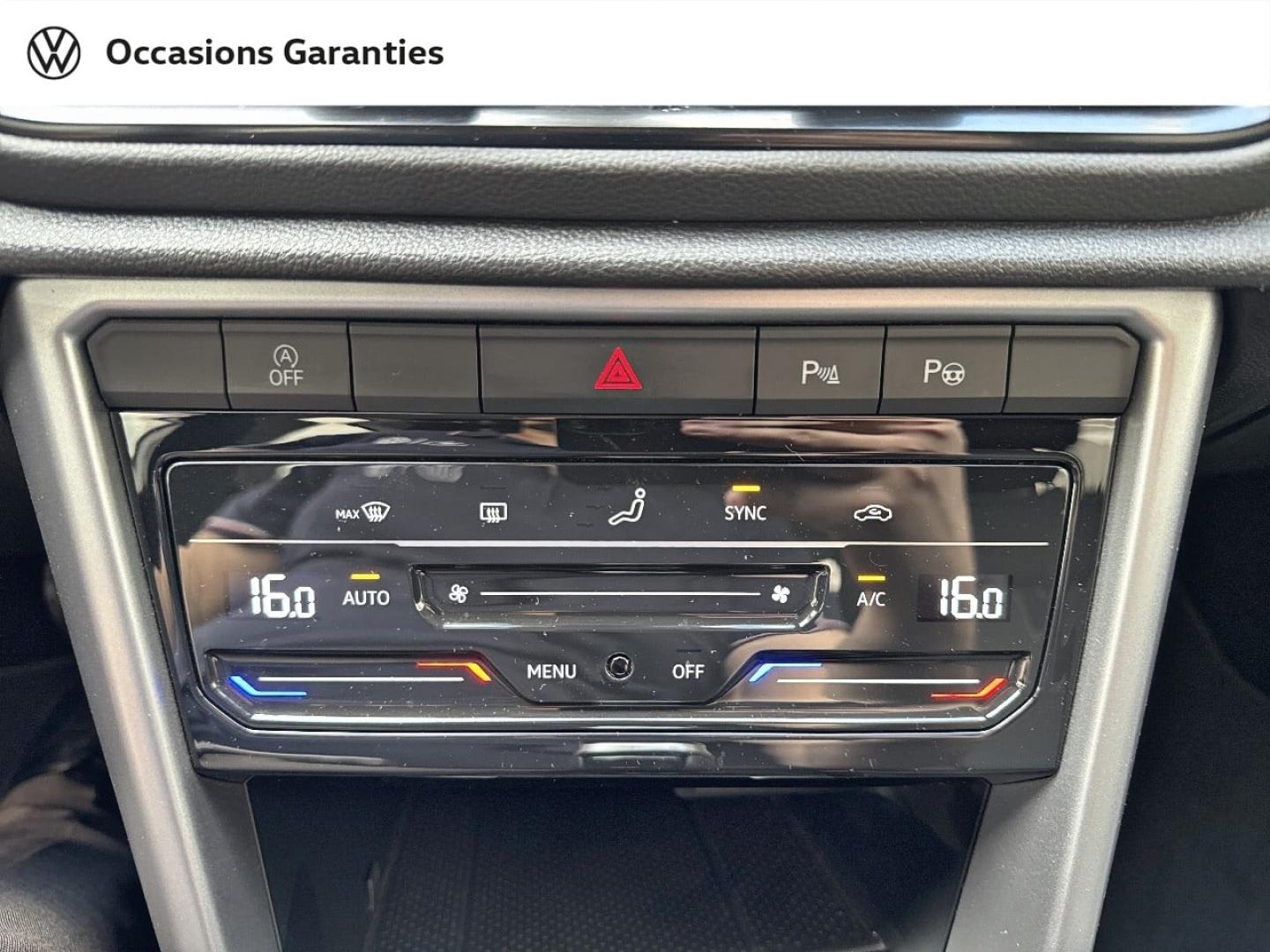 Voitures occasions VOLKSWAGEN T-ROC Life Plus Paris