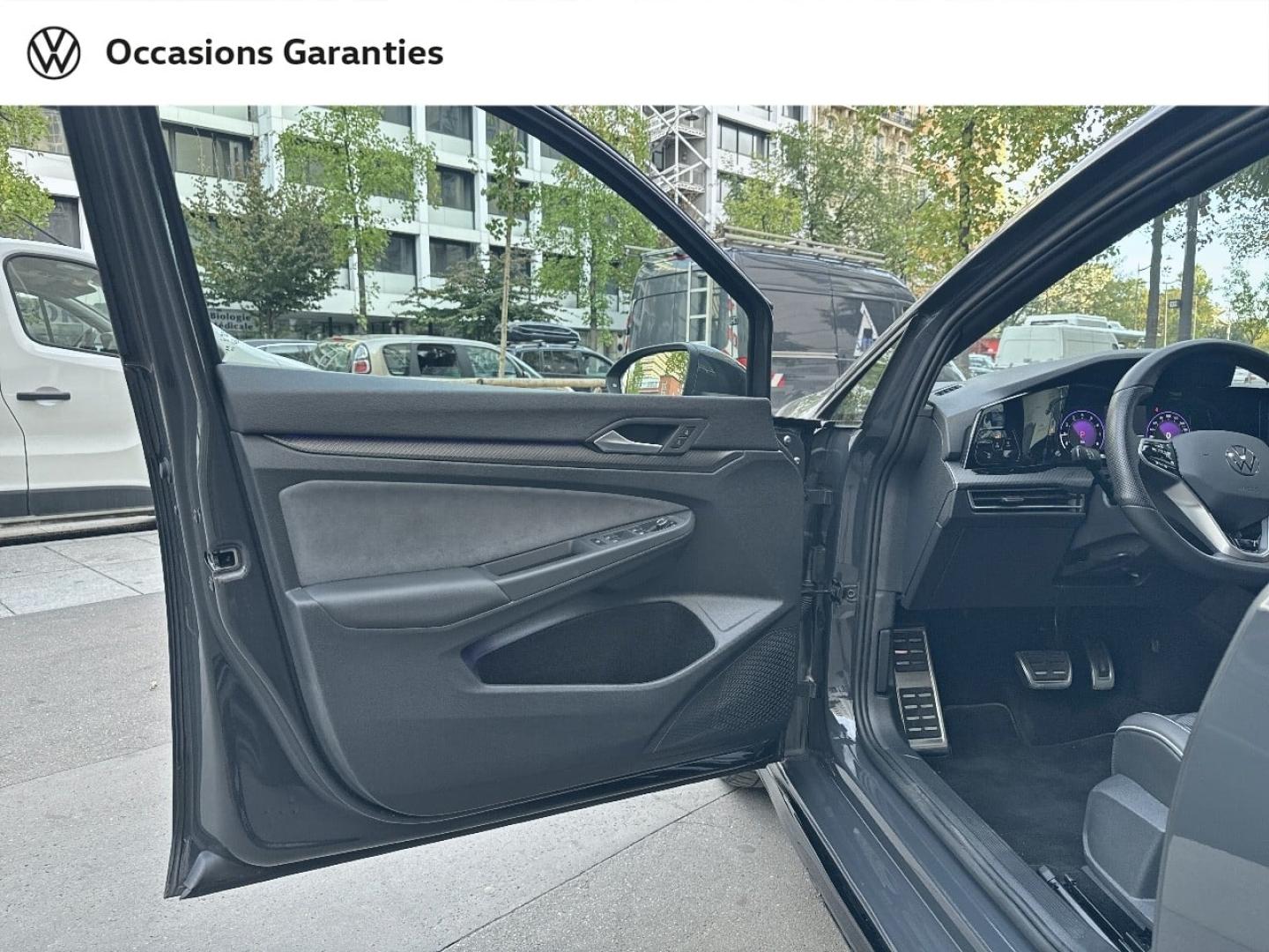 Voitures occasions VOLKSWAGEN GOLF R-Line Paris