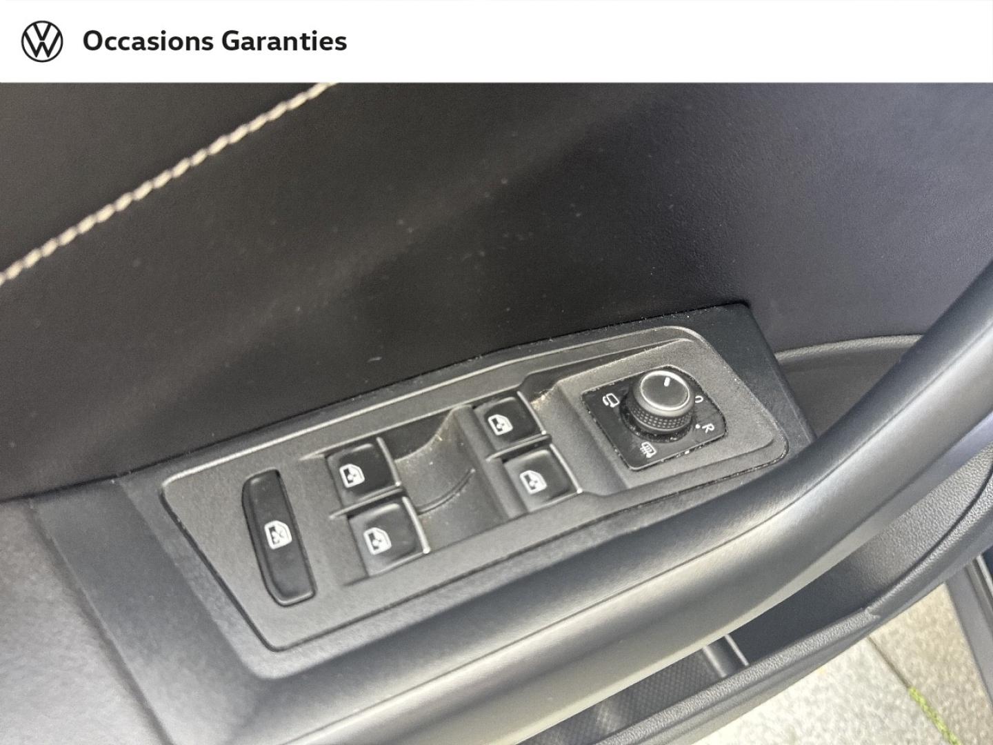 Voitures occasions VOLKSWAGEN T-ROC Style Exclusive Paris