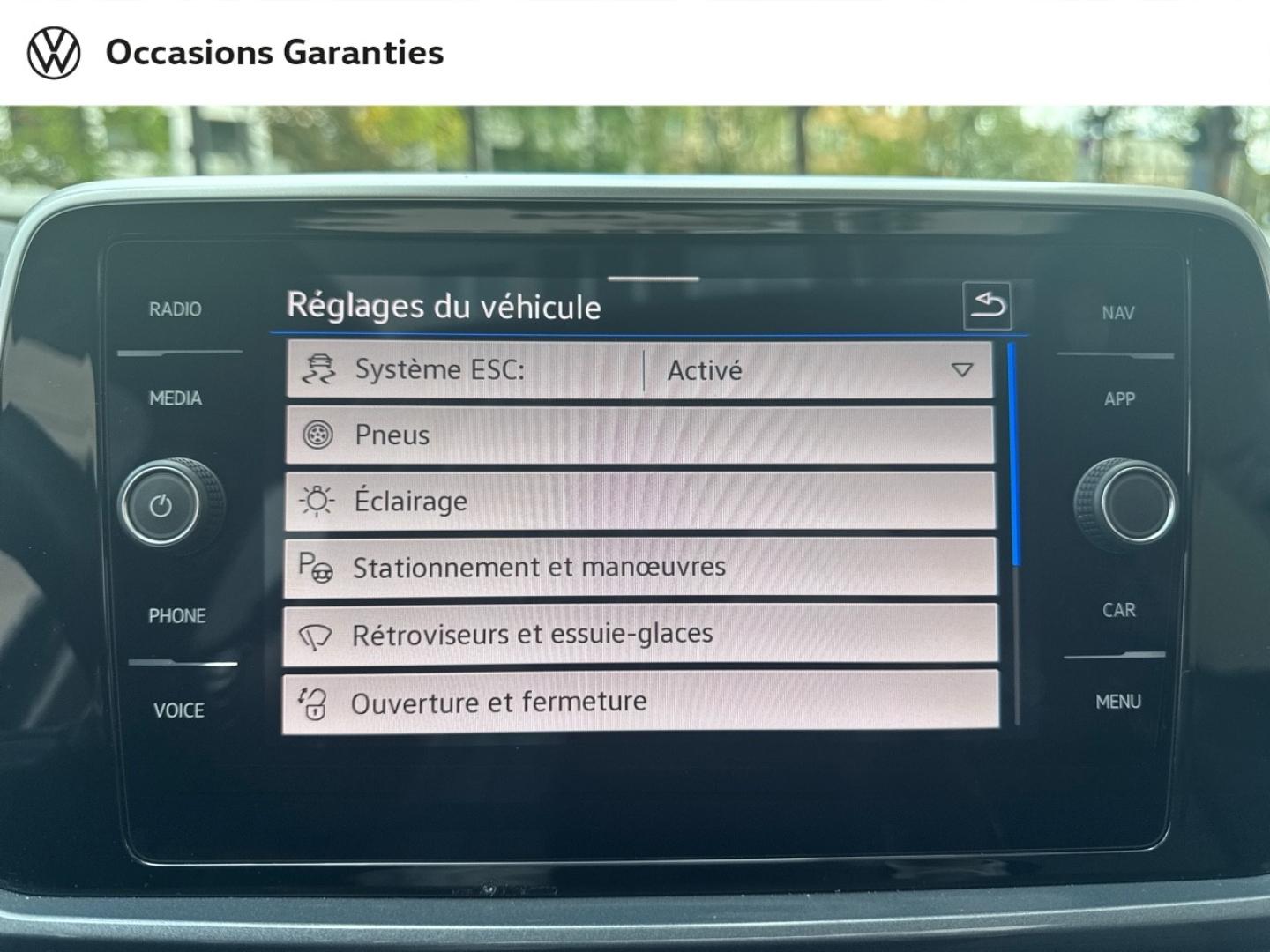 Voitures occasions VOLKSWAGEN T-ROC Style Exclusive Paris