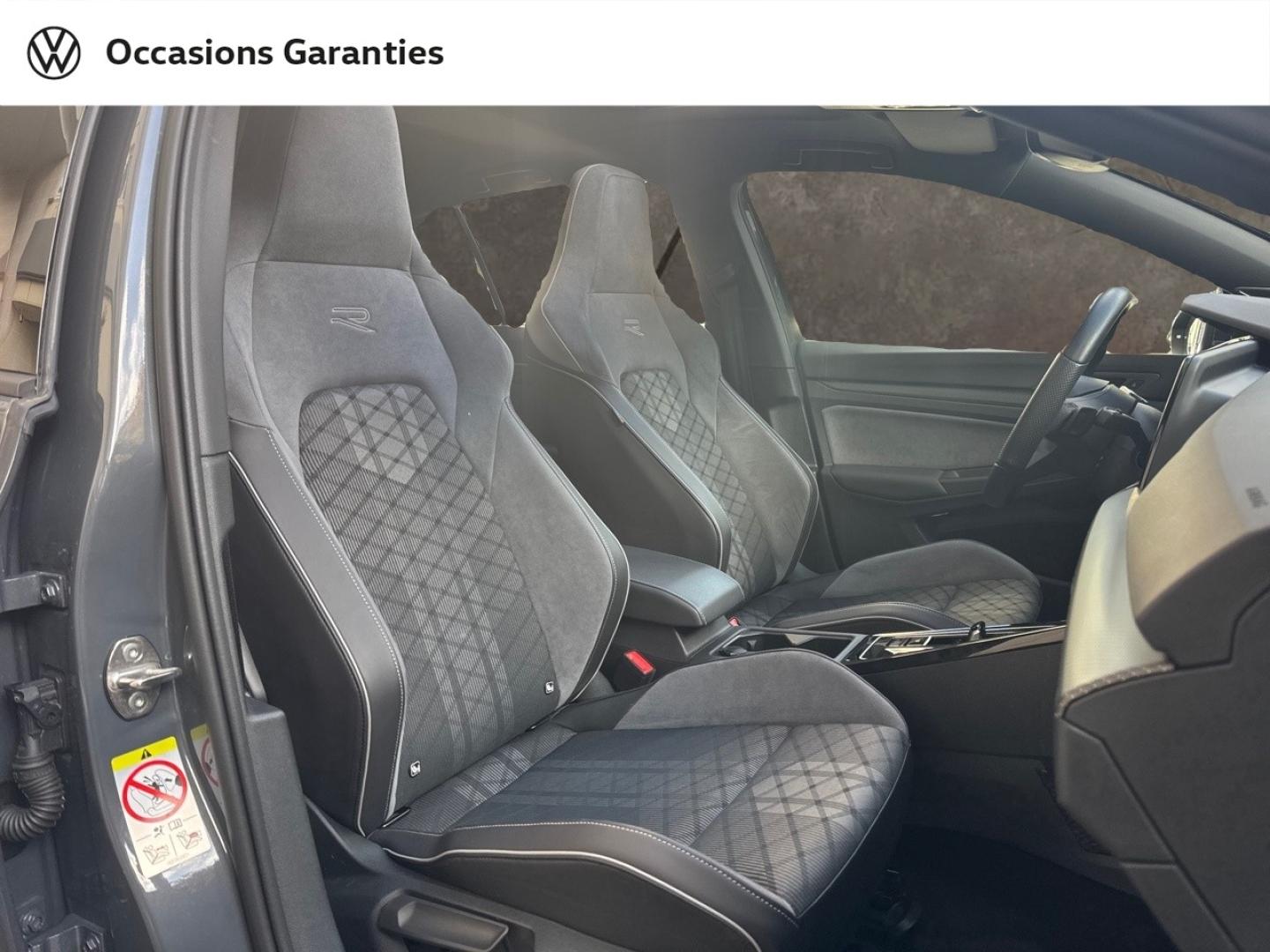 Voitures occasions VOLKSWAGEN GOLF R-Line Paris