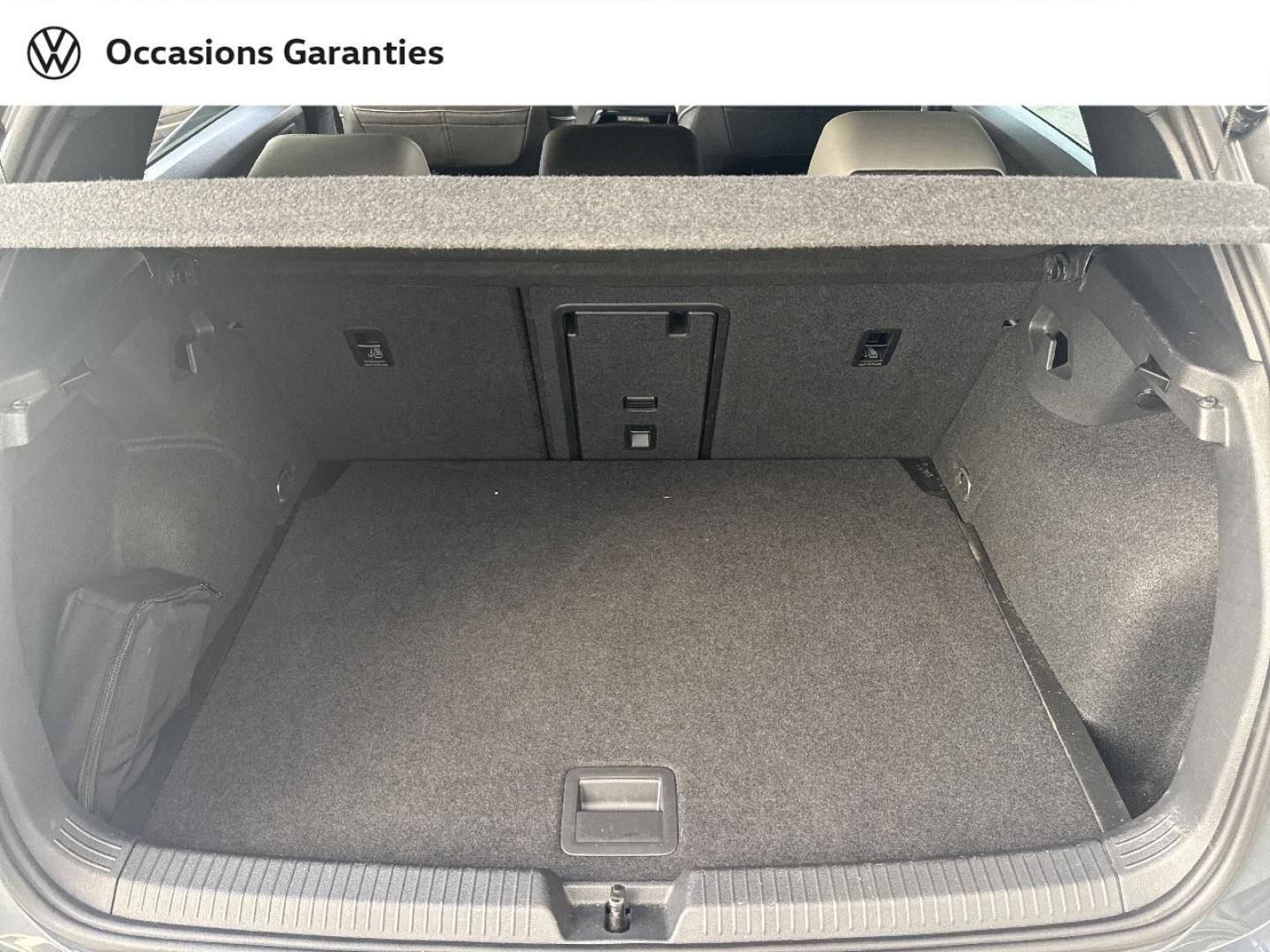 Voitures occasions VOLKSWAGEN GOLF R-Line Paris