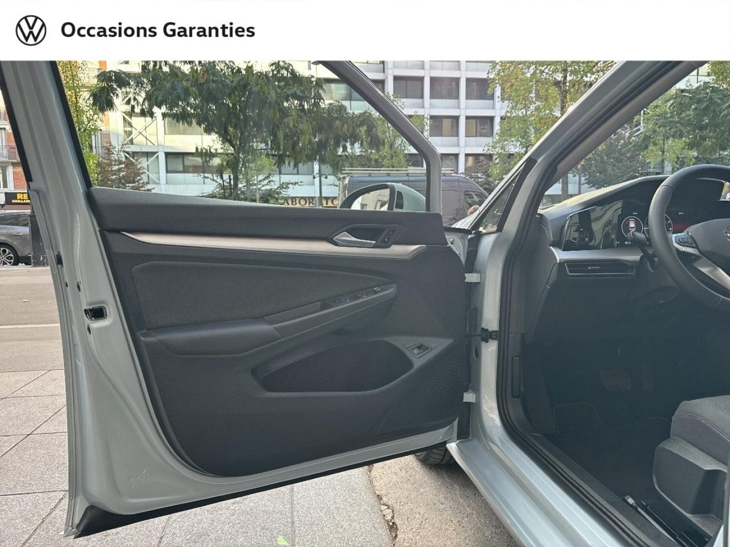 Voitures occasions VOLKSWAGEN GOLF VW Edition Paris