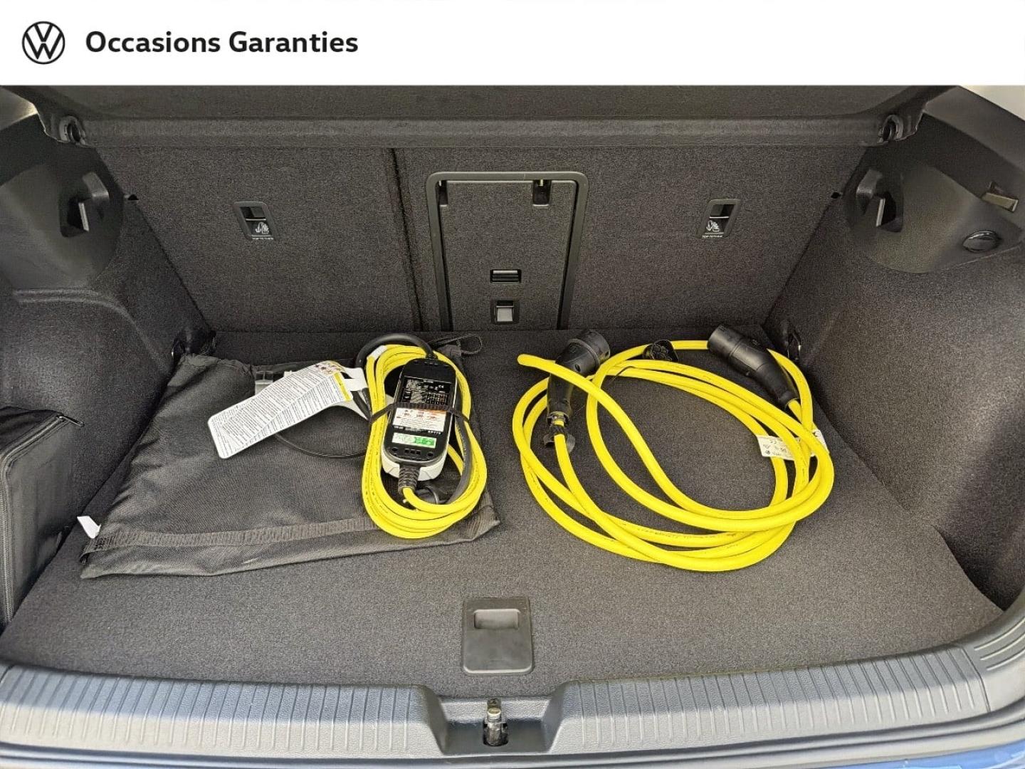 Voitures occasions VOLKSWAGEN GOLF VW Edition Paris