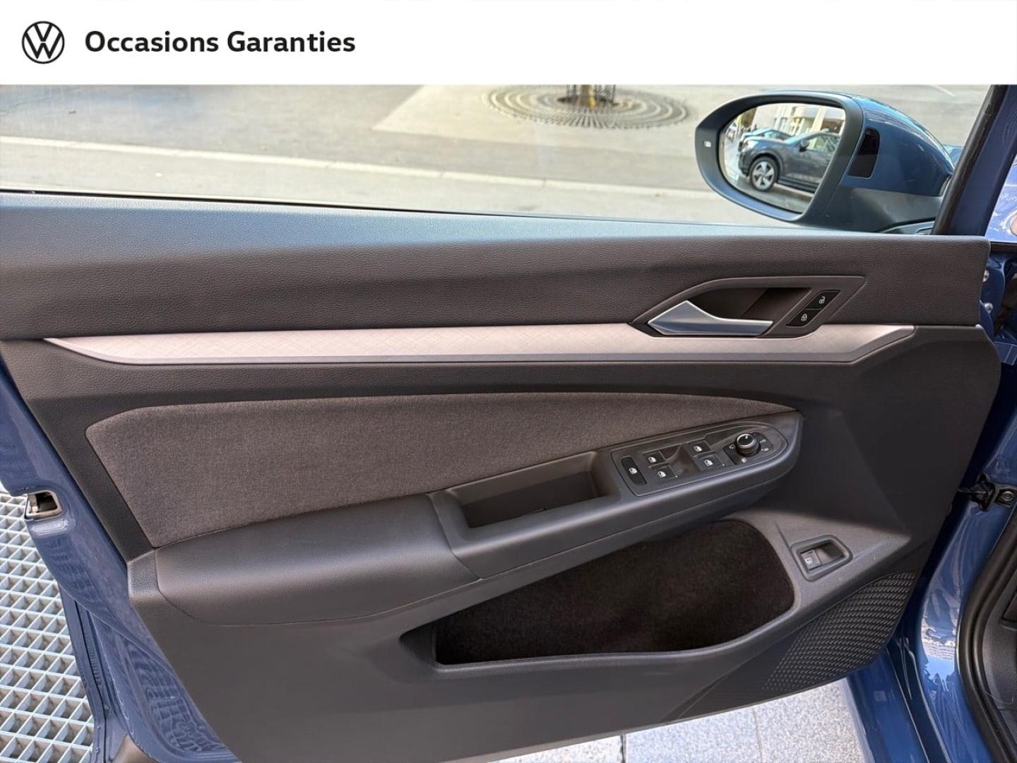 Voitures occasions VOLKSWAGEN GOLF VW Edition Paris