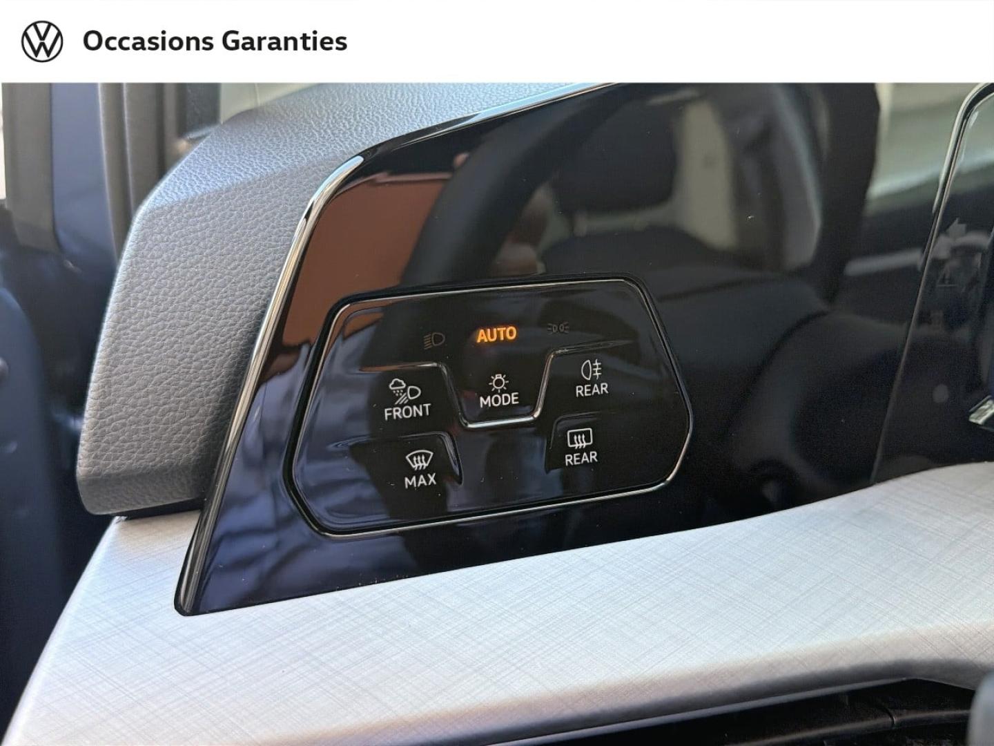 Voitures occasions VOLKSWAGEN GOLF VW Edition Paris
