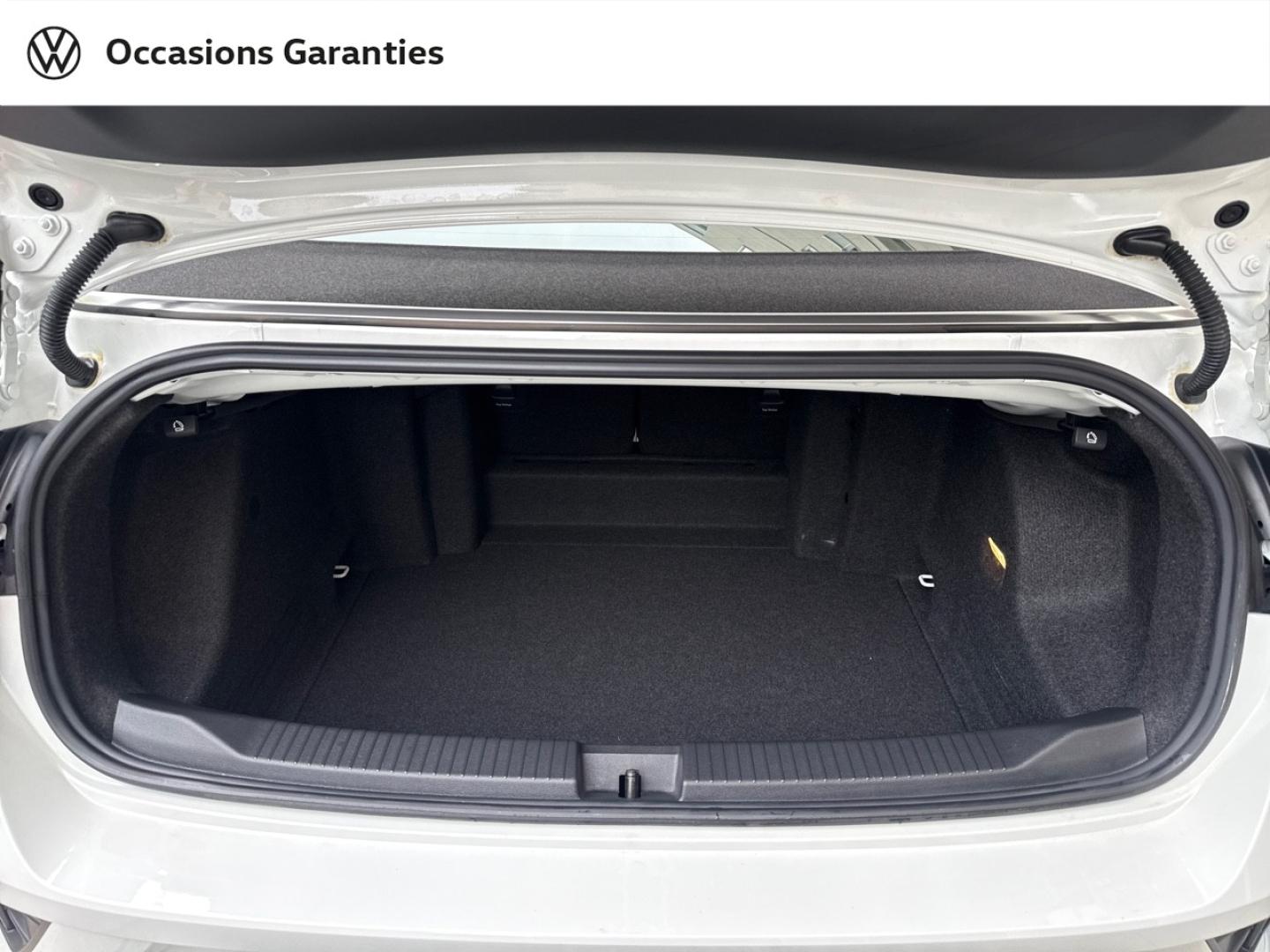 Voitures occasions VOLKSWAGEN T-Roc Cabriolet R-Line Paris