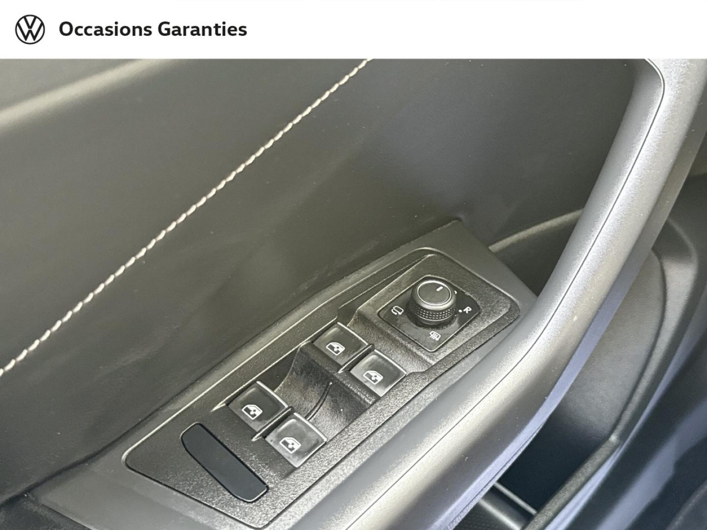 Voitures occasions VOLKSWAGEN T-Roc Cabriolet R-Line Paris