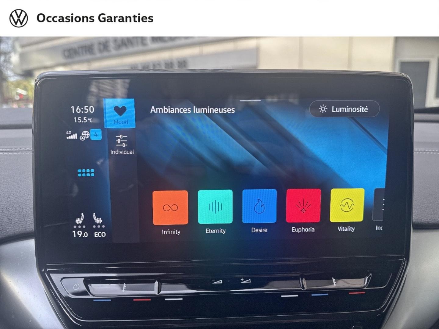 Voitures occasions VOLKSWAGEN ID.4 Life Plus Paris