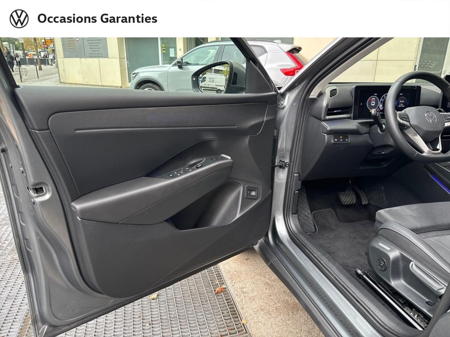 Voitures occasions VOLKSWAGEN T-ROC Style Paris